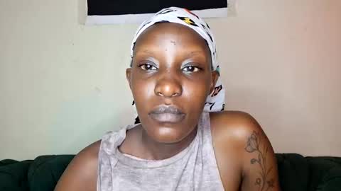 nina_bambi online show from April 19, 2026, 2:33 am