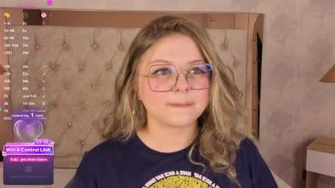 Snapshot of nina_colt chatting on May 28, 2026, 11:29 am Nina online show from May 28, 2026, 11:29 am