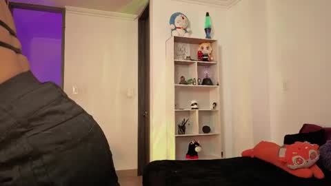 Nina Neon Nostrade online show from April 18, 2026, 11:16 pm