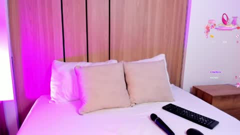 Snapshot of nina_desire_ chatting on May 15, 2026, 2:18 am N I N A online show from May 15, 2026, 2:18 am