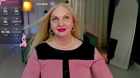 Nina online show from September 10, 2025, 9:09 am