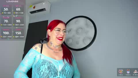 Snapshot of nina_foxx02 chatting on December 2, 2025, 7:53 pm nina_foxx02 online show from December 2, 2025, 7:53 pm