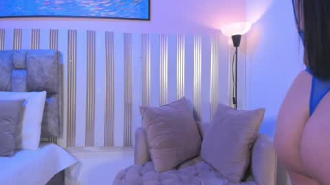 nina_glow_ online show from February 12, 2026, 11:27 am