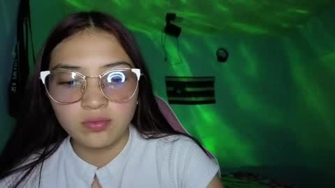 nina_hot59 online show from May 26, 2026, 2:18 am