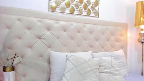 nina joyce online show from March 27, 2026, 8:08 pm