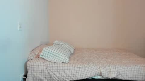  Nina  online show from November 26, 2025, 8:21 pm