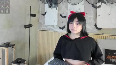 NINA online show from October 24, 2025, 11:50 am