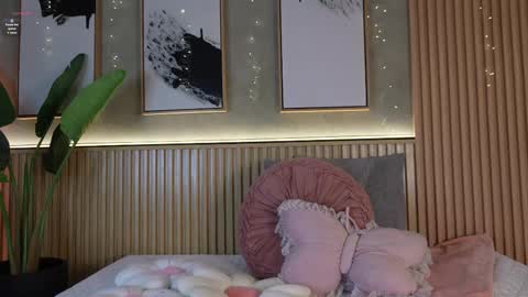 Snapshot of nina_soul chatting on May 24, 2026, 1:49 pm NINA online show from May 24, 2026, 1:49 pm
