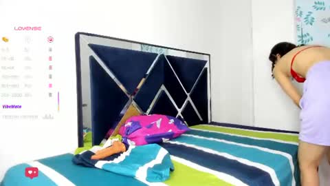 Snapshot of nina_vergara chatting on July 8, 2026, 1:32 am nina_vergara online show from July 8, 2026, 1:32 am