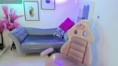 Snapshot of nina_willyams chatting on February 18, 2026, 3:35 am Nina online show from February 18, 2026, 3:35 am