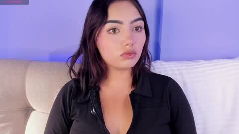 Nina Angel online show from April 22, 2026, 2:29 pm