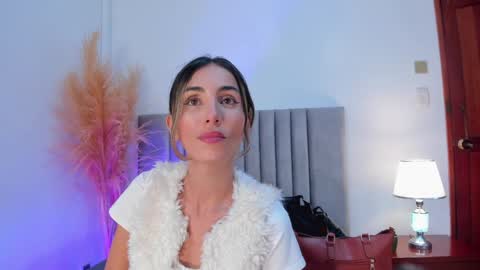 Nina online show from December 27, 2024, 5:59 pm