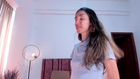 Nina online show from January 12, 2025, 2:19 pm