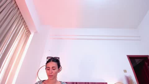 Nina online show from January 18, 2025, 5:59 pm