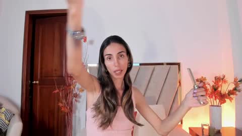 Nina online show from January 20, 2025, 3:07 pm