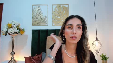 Nina online show from January 23, 2025, 6:14 pm