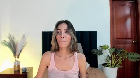 Nina online show from January 28, 2025, 6:07 pm