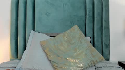 Nina online show from February 7, 2025, 8:53 pm