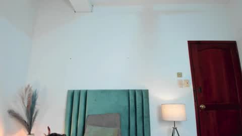 Nina online show from February 21, 2025, 6:15 pm