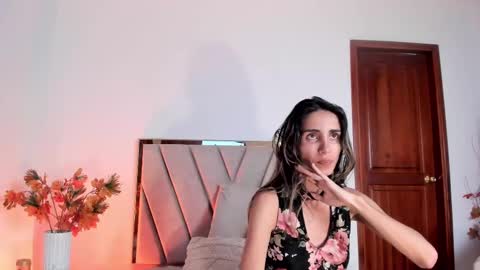 Nina online show from February 24, 2025, 6:15 pm