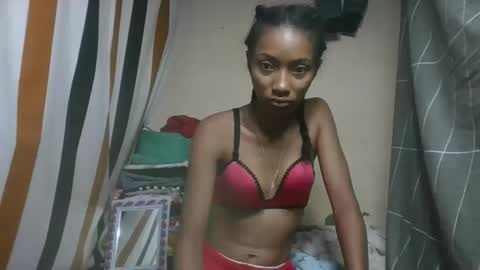 ninaeaa online show from February 16, 2026, 5:25 am