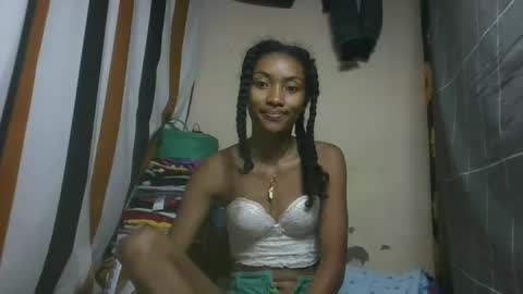 ninaeaa online show from February 28, 2026, 3:51 am