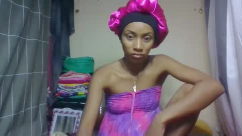 ninaeaa online show from April 6, 2026, 9:27 pm