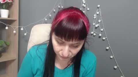 ninaflawlees online show from February 3, 2026, 1:05 pm