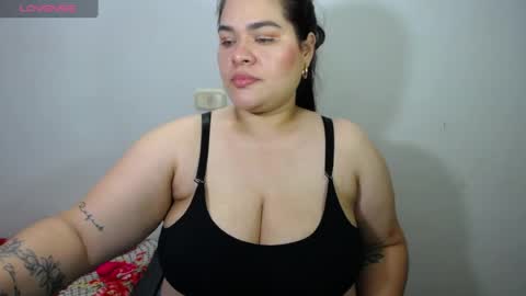 Snapshot of ninafuentes2x chatting on July 30, 2026, 5:06 am NinaFuentes online show from July 30, 2026, 5:06 am