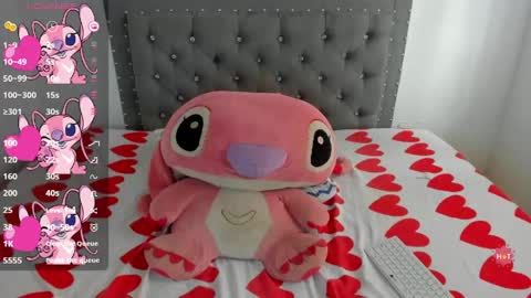 Valentina online show from April 19, 2026, 6:10 pm