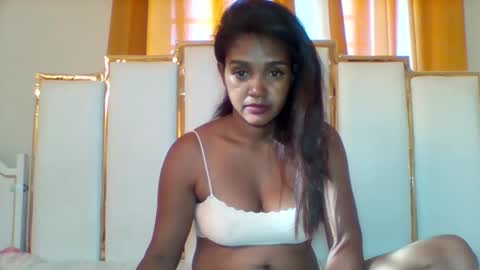 ninah_rise online show from March 5, 2026, 4:52 am