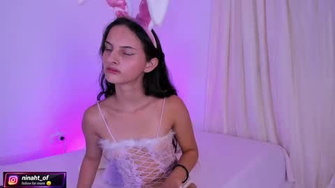 ninahtx online show from April 17, 2026, 9:51 pm