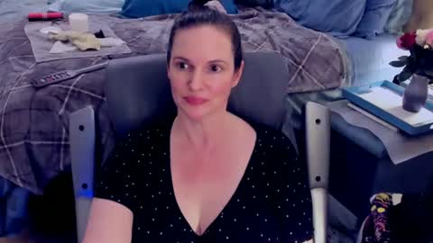 Nina Jaymes online show from January 19, 2025, 9:44 am