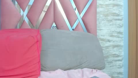 Nina Medux online show from March 5, 2025, 6:44 am