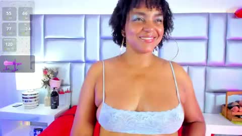 Snapshot of ninaniicole chatting on July 27, 2026, 12:23 pm Nicole online show from July 27, 2026, 12:23 pm