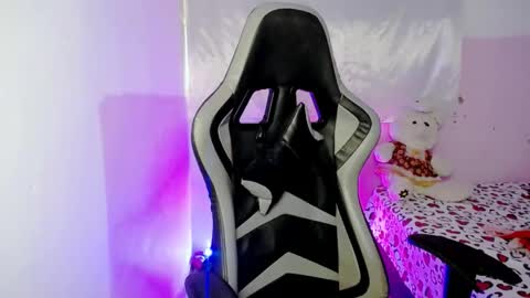 Snapshot of ninatinydoll1 chatting on February 22, 2025, 2:19 pm ninatinydoll1 online show from February 22, 2025, 2:19 pm