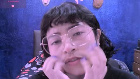 Nina online show from November 19, 2025, 1:00 pm