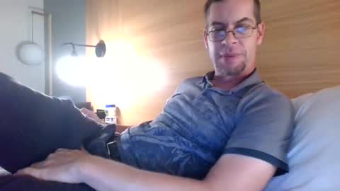 Snapshot of nineinchbronco chatting on May 3, 2026, 10:43 am nineinchbronco online show from May 3, 2026, 10:43 am