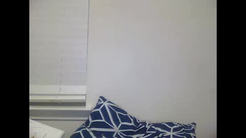 nineinchnailer313 online show from April 4, 2026, 9:29 am