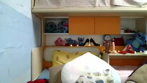 SunnyNatalie Wang online show from November 14, 2025, 10:25 am