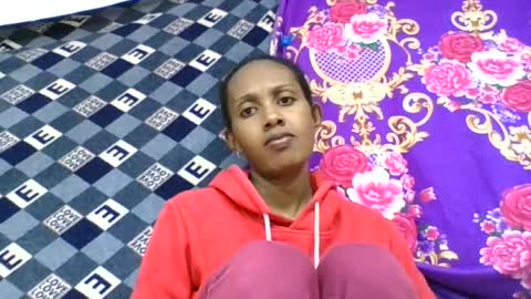 Snapshot of ninie246746 chatting on July 5, 2026, 5:58 am ninie246746 online show from July 5, 2026, 5:58 am