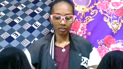 Snapshot of ninie246746 chatting on July 15, 2026, 5:56 am ninie246746 online show from July 15, 2026, 5:56 am