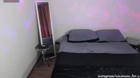 Ninimoon online show from December 23, 2024, 5:49 am