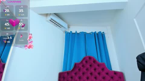 nina dee online show from September 9, 2025, 4:34 am