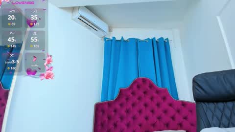 nina dee online show from September 17, 2025, 3:30 am