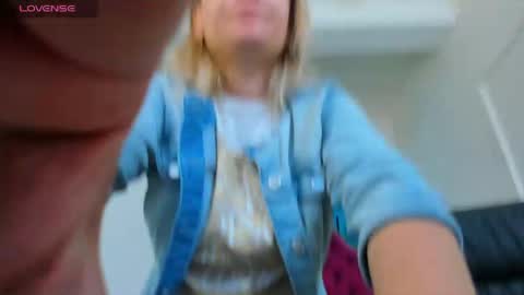 Snapshot of ninna_dee chatting on May 25, 2026, 5:02 am nina dee online show from May 25, 2026, 5:02 am