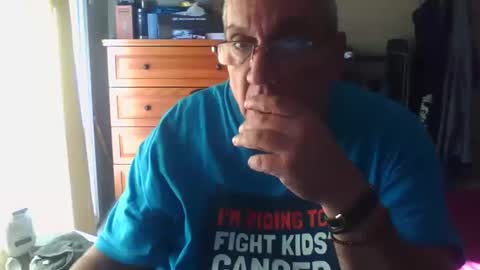 Dennis online show from October 10, 2025, 2:05 pm