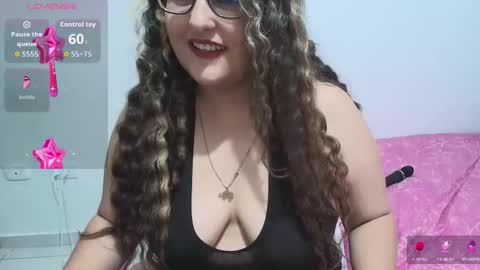 Snapshot of niraksil chatting on November 24, 2025, 12:16 pm Niraksil online show from November 24, 2025, 12:16 pm