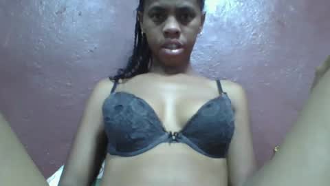 Snapshot of nirinahfy chatting on February 12, 2025, 4:12 am nirinahfy online show from February 12, 2025, 4:12 am