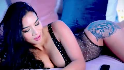 Nkkifoxxx online show from September 17, 2025, 5:53 am